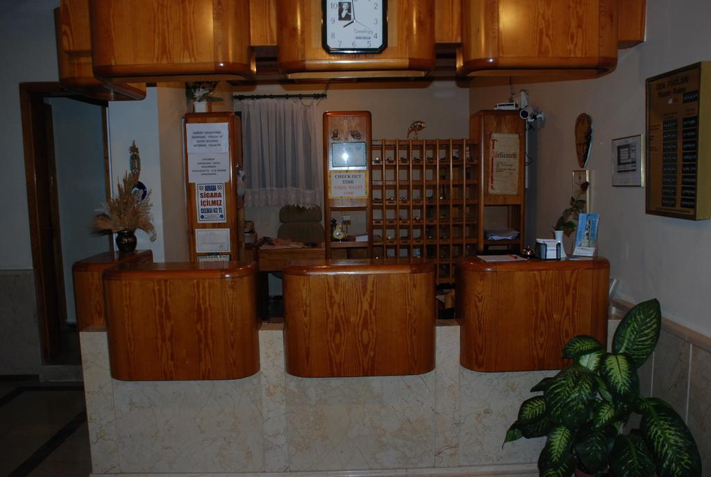 Kerman Hotel Çeşme Εξωτερικό φωτογραφία