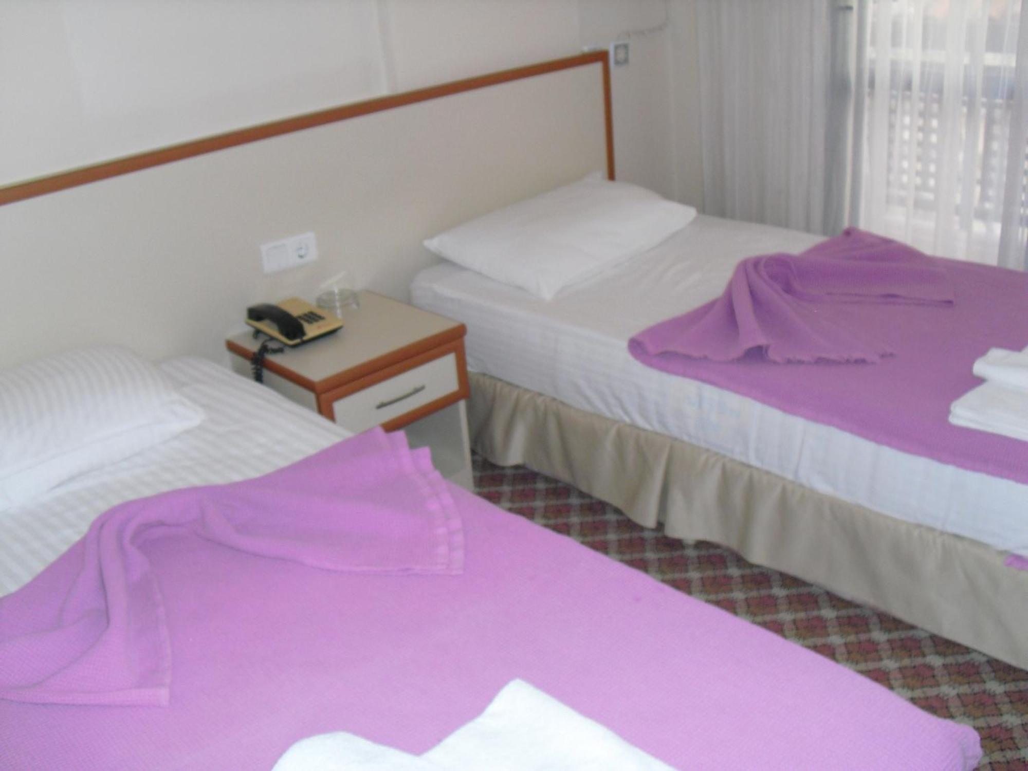 Kerman Hotel Çeşme Εξωτερικό φωτογραφία