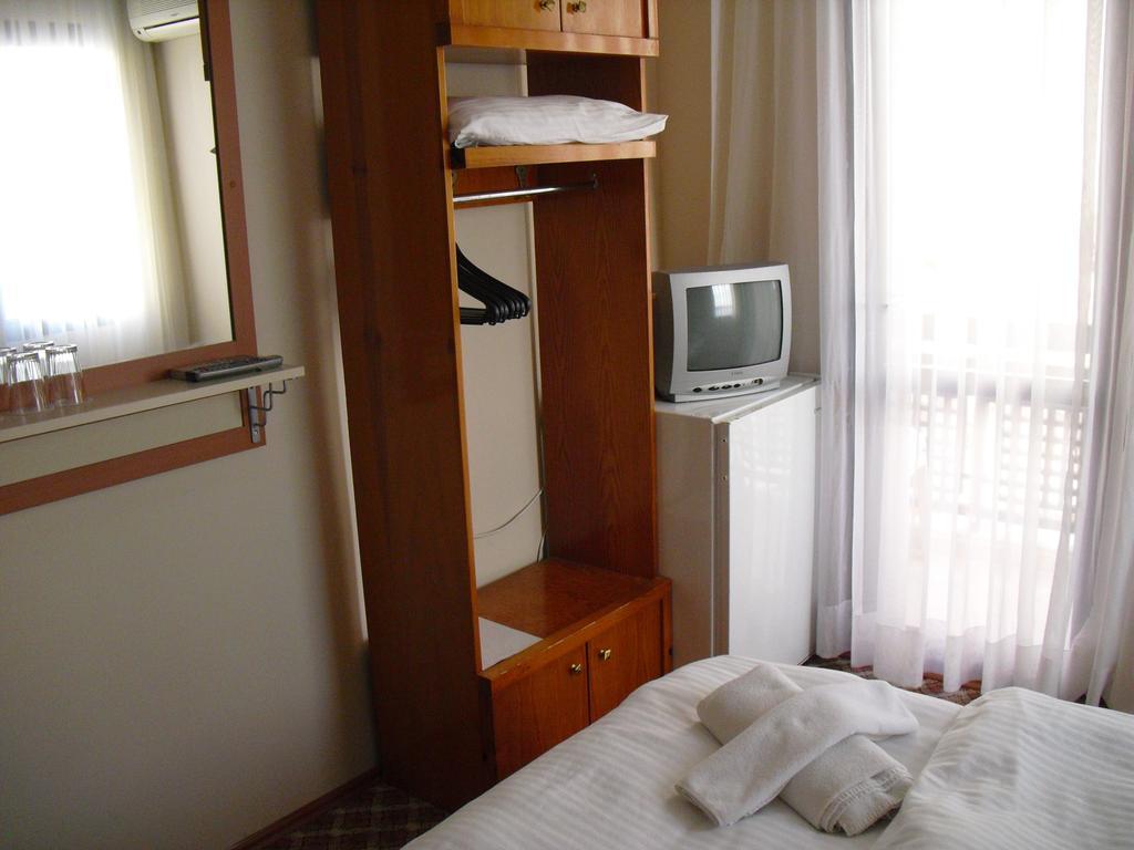 Kerman Hotel Çeşme Εξωτερικό φωτογραφία