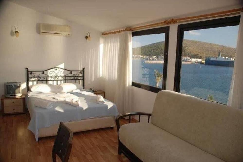 Kerman Hotel Çeşme Εξωτερικό φωτογραφία