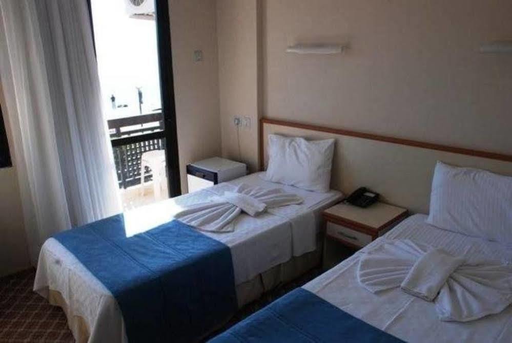 Kerman Hotel Çeşme Εξωτερικό φωτογραφία
