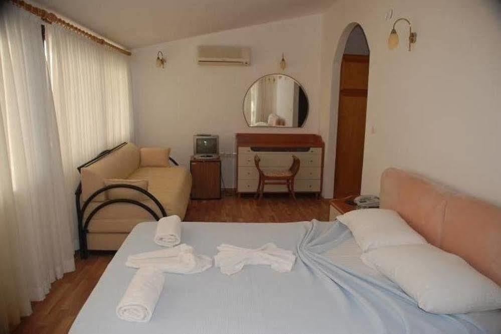 Kerman Hotel Çeşme Εξωτερικό φωτογραφία