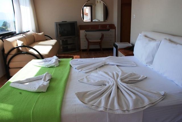 Kerman Hotel Çeşme Εξωτερικό φωτογραφία